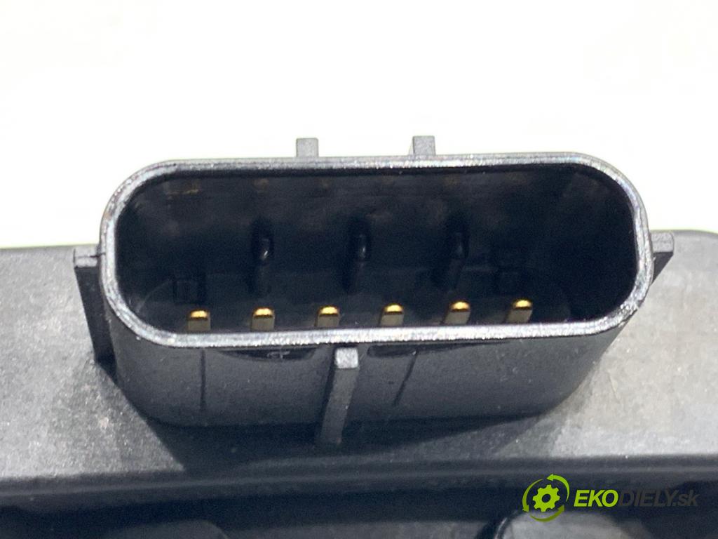 AUDI A7 4G liftback 2012 230 kW 3.0 TDI quattro 2967 Potenciometer plynu 8K1723523A (Potenciometer plynového pedálu)