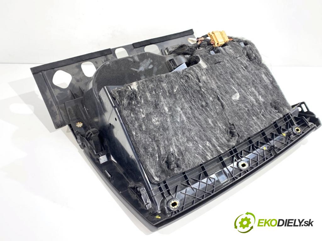 AUDI A7 4G liftback 2012 230 kW 3.0 TDI quattro 2967 Priehradka, kastlík spolujazdca  (Priehradka (kastlík))