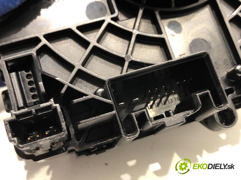 AUDI A7 4G liftback 2012 230 kW 3.0 TDI quattro 2967 kroužek slimák airbag 4H0953568H (Airbag)