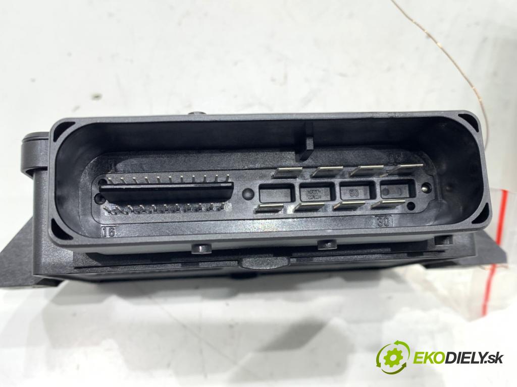 AUDI A7 4G liftback 2012 230 kW 3.0 TDI quattro 2967 Modul brzdy ručnej brzdy 4H0907801A