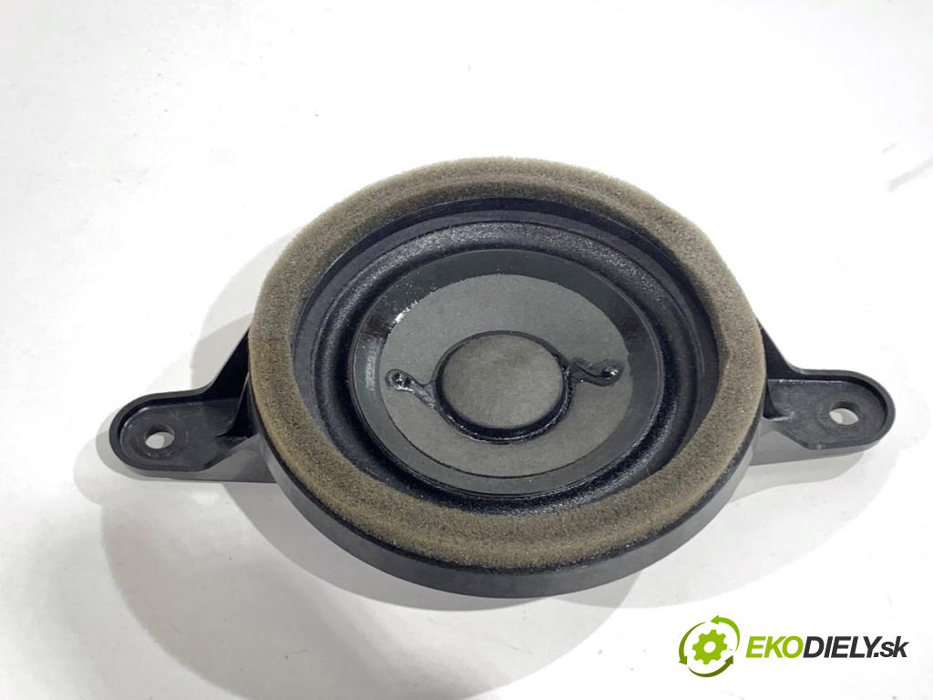 AUDI A7 4G liftback 2012 230 kW 3.0 TDI quattro 2967 reproduktory 4G8035297A 4G8035298A
