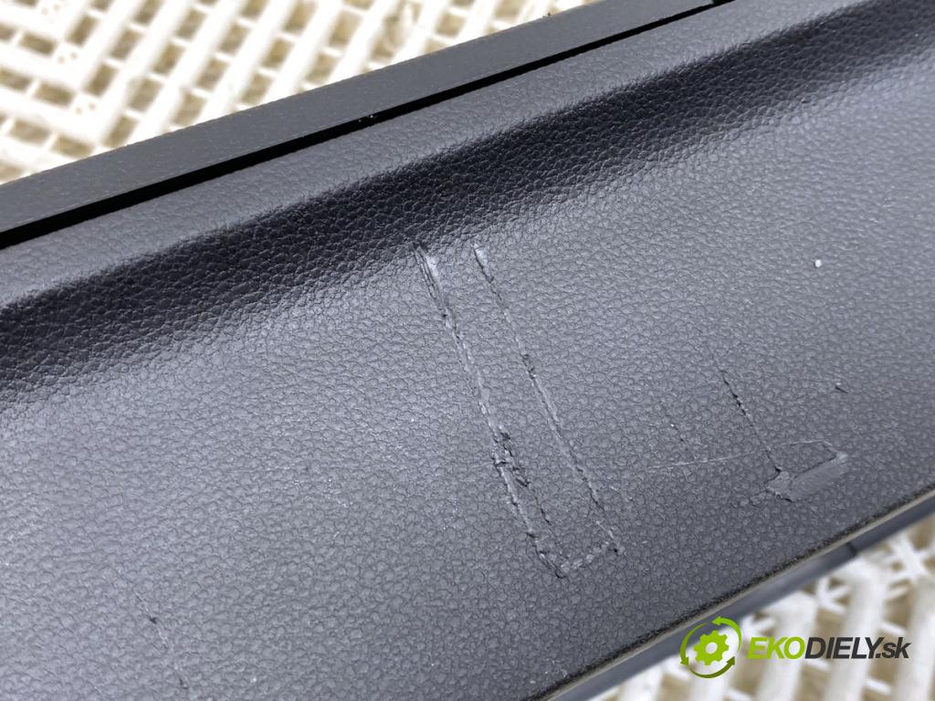 DACIA DUSTER SUV 2021 85 kW 1.5 dCi 115 (HMAD) 1461 Tunel středový  (Středový tunel)