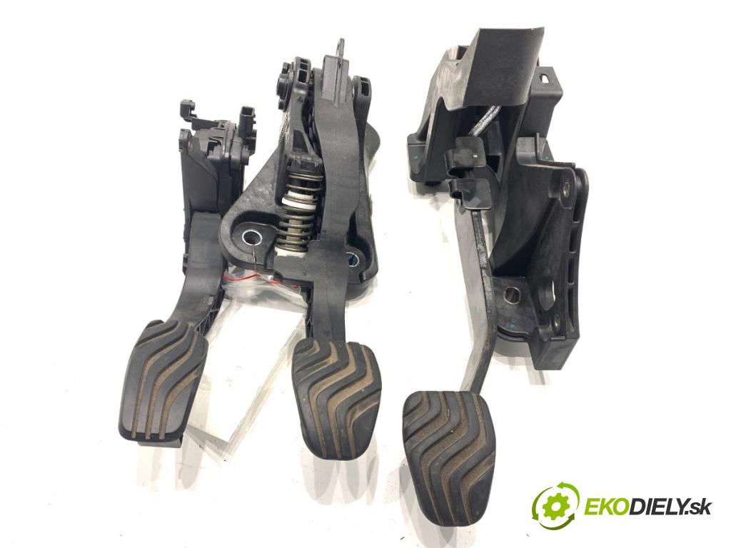 DACIA DUSTER SUV 2021 85 kW 1.5 dCi 115 (HMAD) 1461 PEDÁL: manuálne 465032674R 8201606986 (Potenciometer plynového pedálu)