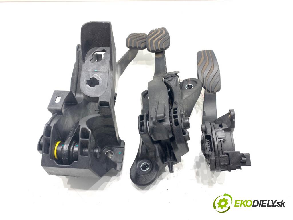 DACIA DUSTER SUV 2021 85 kW 1.5 dCi 115 (HMAD) 1461 PEDÁL: manuálne 465032674R 8201606986 (Potenciometer plynového pedálu)