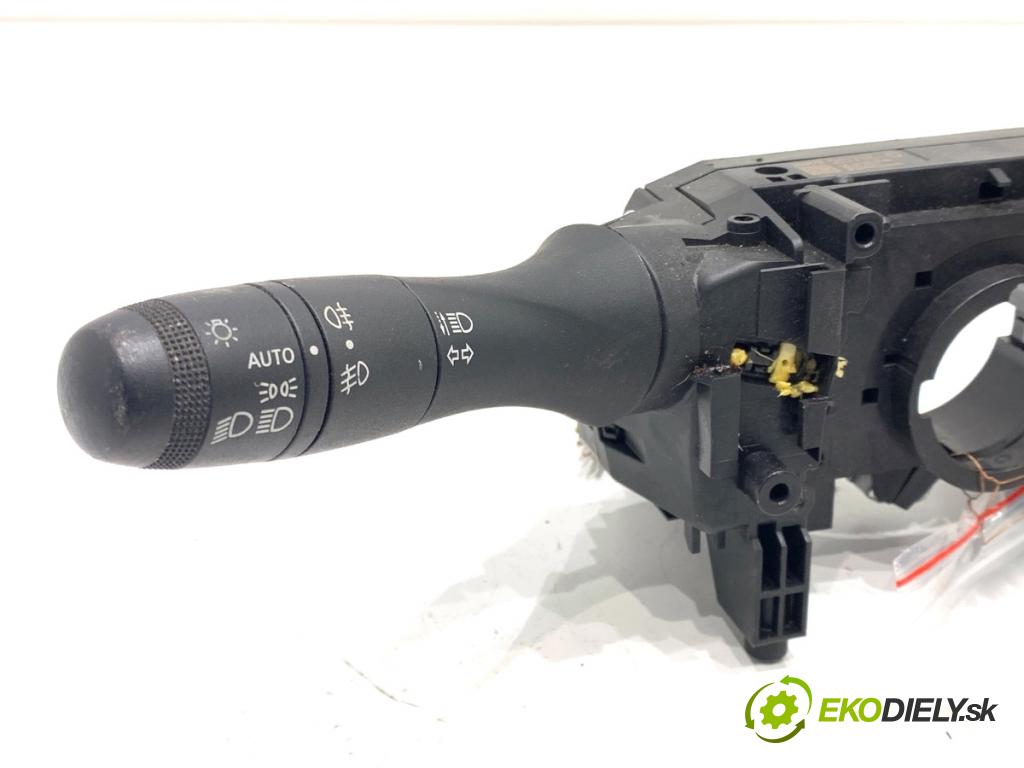 DACIA DUSTER SUV 2021 85 kW 1.5 dCi 115 (HMAD) 1461 Prepínač kombinovaný 255678207R (Prepínacie páčky pod volantom)