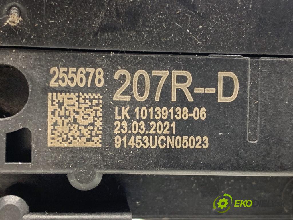DACIA DUSTER SUV 2021 85 kW 1.5 dCi 115 (HMAD) 1461 Prepínač kombinovaný 255678207R (Prepínacie páčky pod volantom)