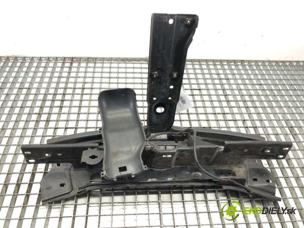 DACIA DUSTER SUV 2021 85 kW 1.5 dCi 115 (HMAD) 1461 výztuha horní  (Výztuha)