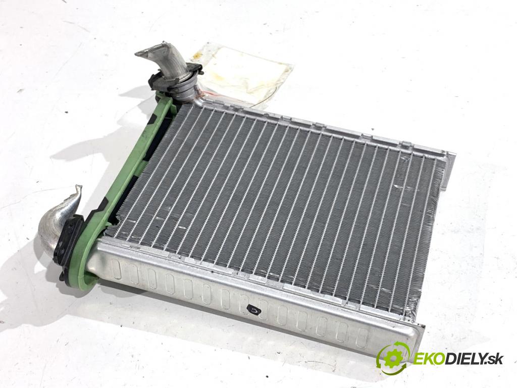 DACIA DUSTER SUV 2021 85 kW 1.5 dCi 115 (HMAD) 1461 topné těleso radiátor topení  (Radiátor topení)