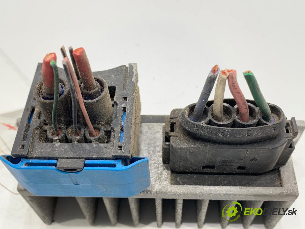 DACIA DUSTER SUV 2021 85 kW 1.5 dCi 115 (HMAD) 1461 Modul ventilátora 271202380R