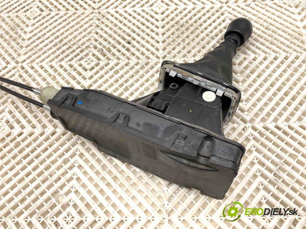 DACIA DUSTER SUV 2021 85 kW 1.5 dCi 115 (HMAD) 1461 Kulisa (Rýchlostná páka (kulisa))