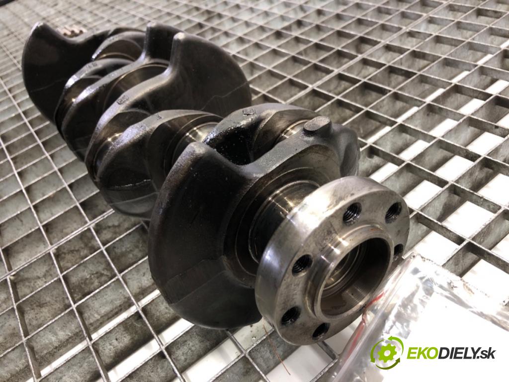 DACIA DUSTER SUV 2021 85 kW 1.5 dCi 115 (HMAD) 1461 Kardaň, hriadeľ KLIKA: K9K876 (Blok motora ostatné)