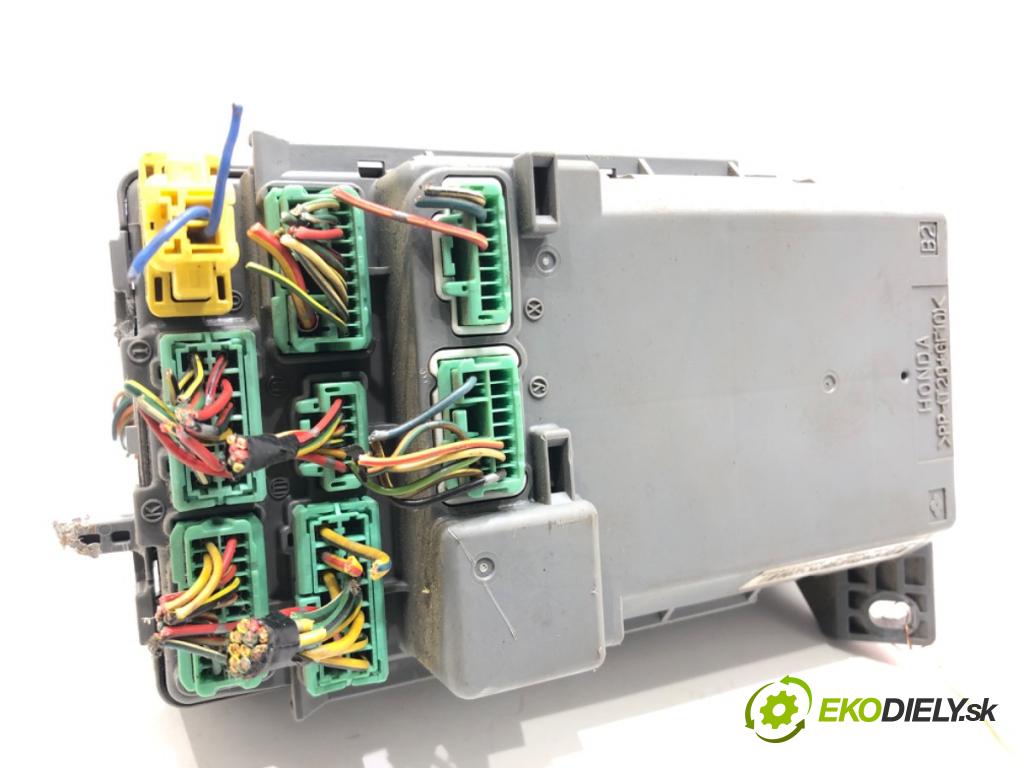 HONDA CR-V II SUV 2005 103 kW 2.2 CTDi (RD9) 2204 modul BSI 3820A-S9A-G030 (Pojistková skříňka)