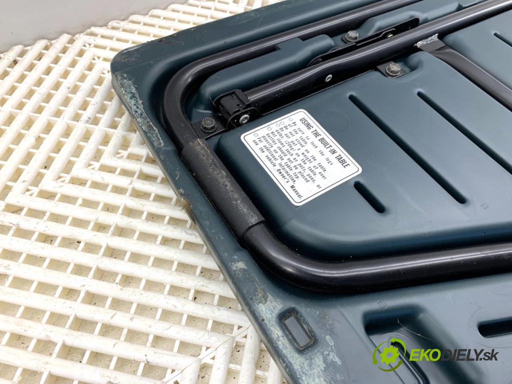 HONDA CR-V II SUV 2005 103 kW 2.2 CTDi (RD9) 2204 stolík