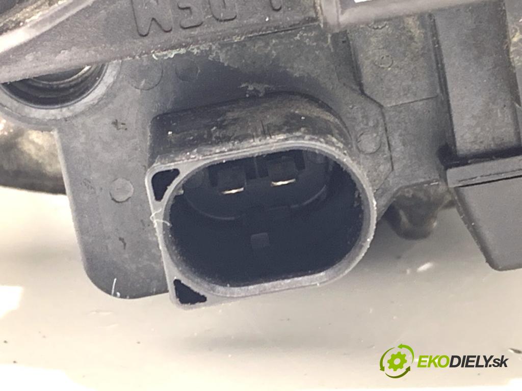 VW GOLF V Kombi 2007 77 kW 1.9 TDI 1896 Alternátor 06F903023F (Alternátor)