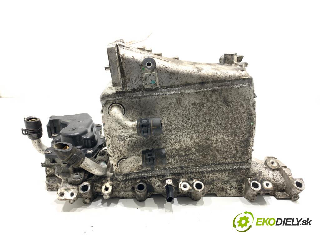 VW GOLF VII liftback 2016 81 kW 1.6 TDI 1598 potrubí sání AC42100 (Sací potrubí)