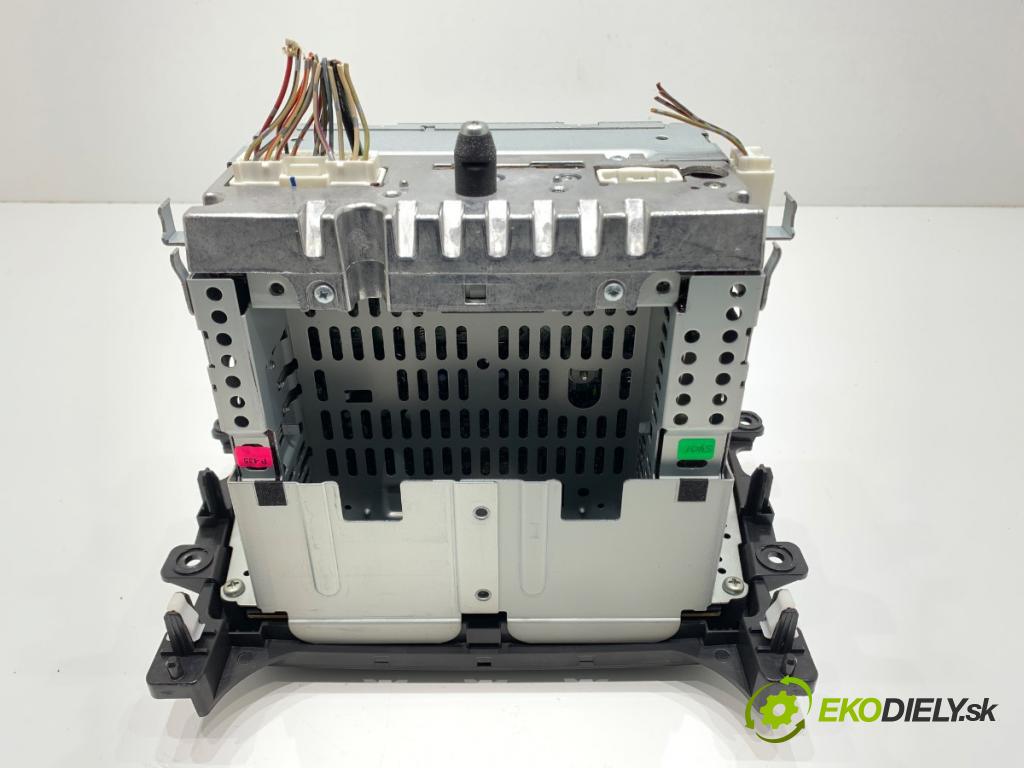 MAZDA CX-7 SUV 2007 191 kW 2.3 MZR DISI Turbo AWD (ER3P) 2261 RADIO EG2366AR0A (Audio zariadenie)