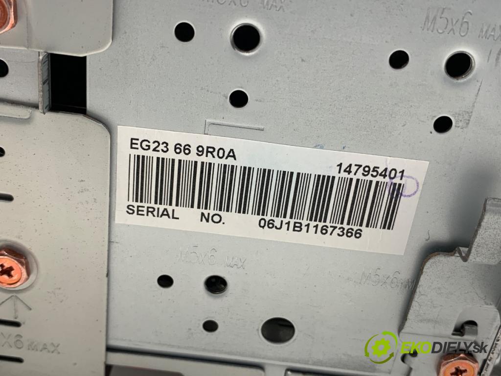 MAZDA CX-7 SUV 2007 191 kW 2.3 MZR DISI Turbo AWD (ER3P) 2261 RADIO EG2366AR0A (Audio zariadenie)