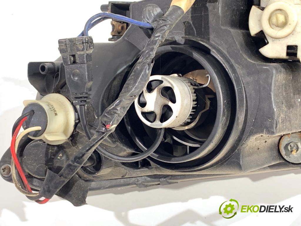 MAZDA CX-7 SUV 2007 191 kW 2.3 MZR DISI Turbo AWD (ER3P) 2261 Svetlomet pravy predný