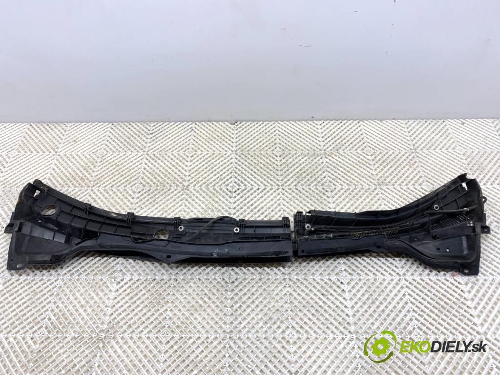 MAZDA CX-7 SUV 2007 191 kW 2.3 MZR DISI Turbo AWD (ER3P) 2261 Torpédo, plast pod čelné okno EG22507P1 (Torpédo (plast pod čelným sklom))