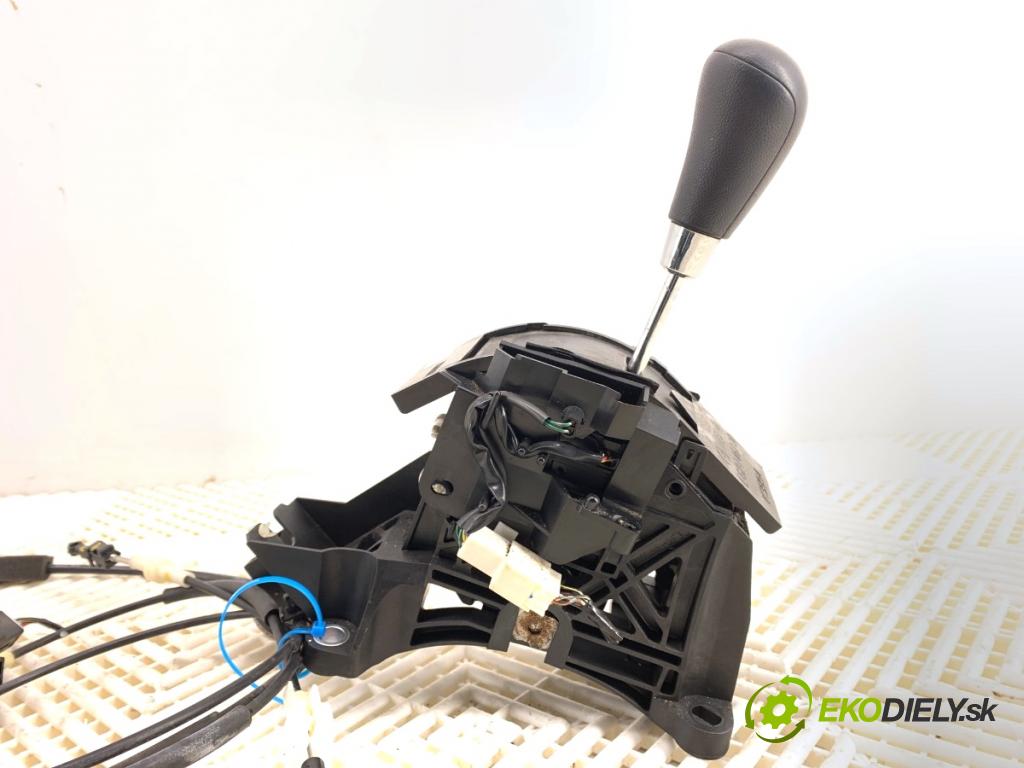 MAZDA CX-7 SUV 2007 191 kW 2.3 MZR DISI Turbo AWD (ER3P) 2261 Kulisa EG2146100 (Rýchlostná páka (kulisa))