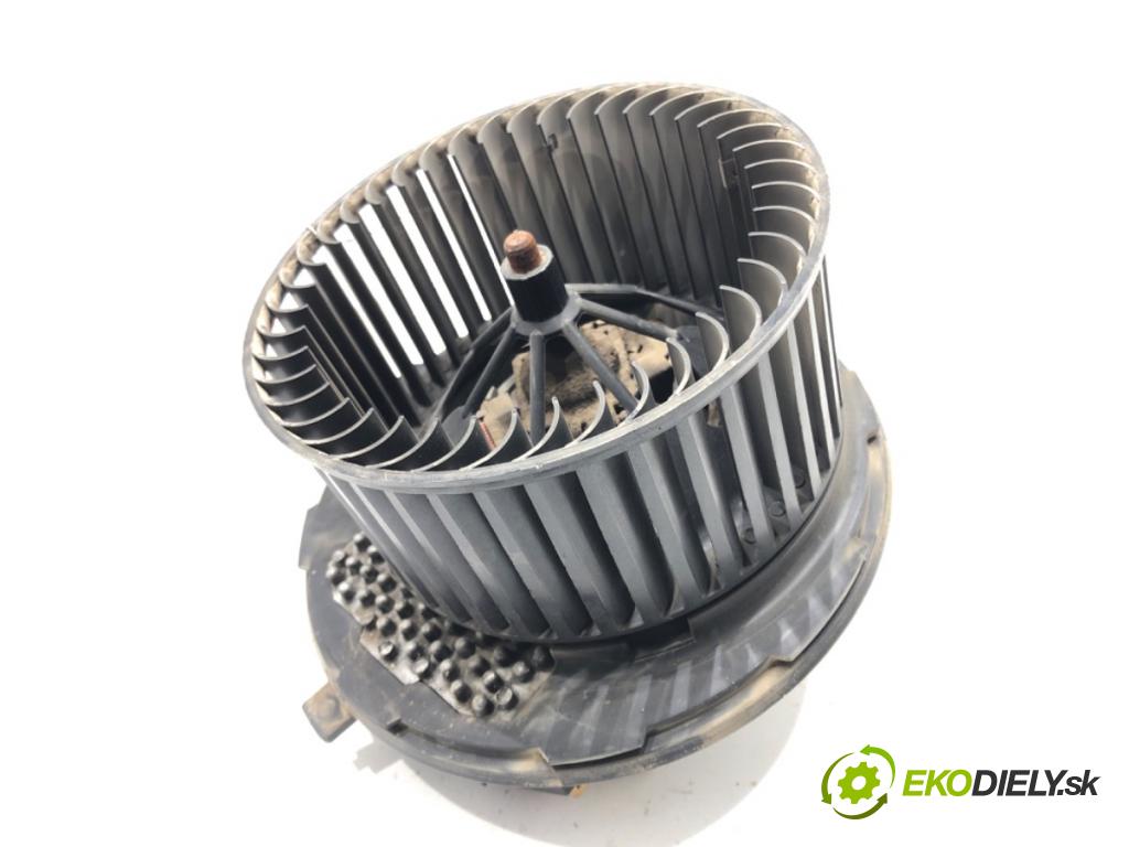VW CC B7 coupe 2013 147 kW 2.0 TFSI 1984 ventilátor kúrenia 3C0907521F