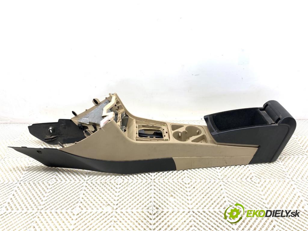 VW CC B7 coupe 2013 147 kW 2.0 TFSI 1984 Tunel středový  (Středový tunel)