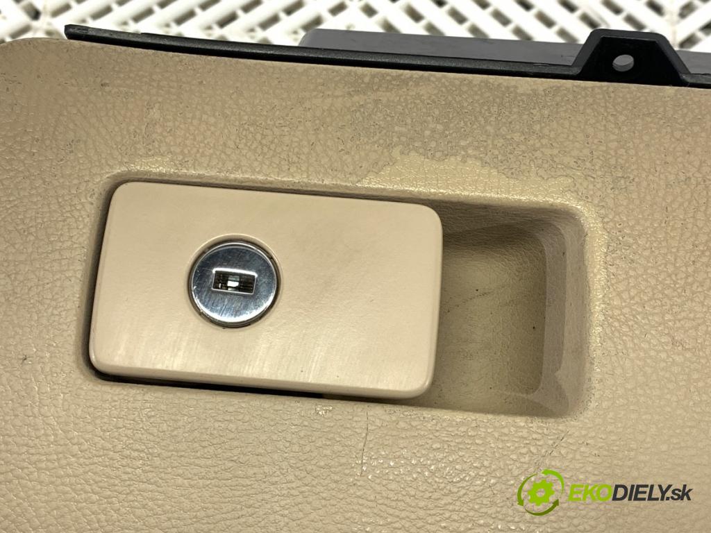 VW CC B7 coupe 2013 147 kW 2.0 TFSI 1984 Priehradka, kastlík spolujazdca 3C1857097BK (Priehradka (kastlík))