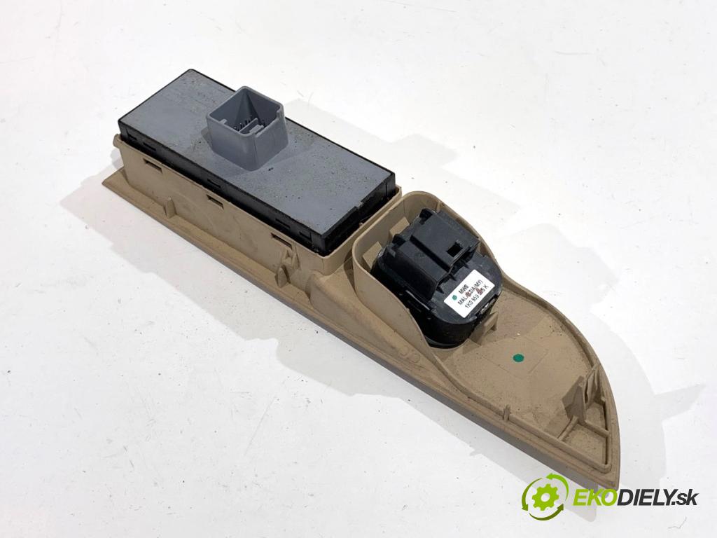 VW CC B7 coupe 2013 147 kW 2.0 TFSI 1984 Prepínač okien 1K4959857B (Prepínacie páčky pod volantom)