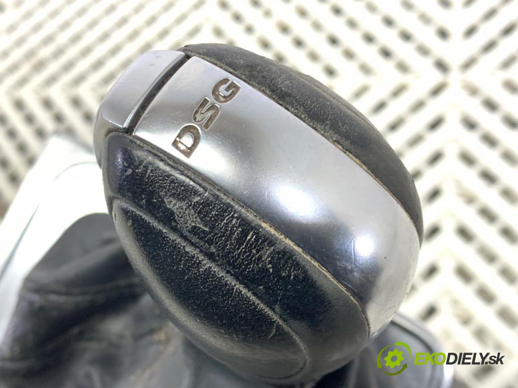 VW CC B7 coupe 2013 147 kW 2.0 TFSI 1984 Kulisa 3AB713023A (Rýchlostná páka (kulisa))