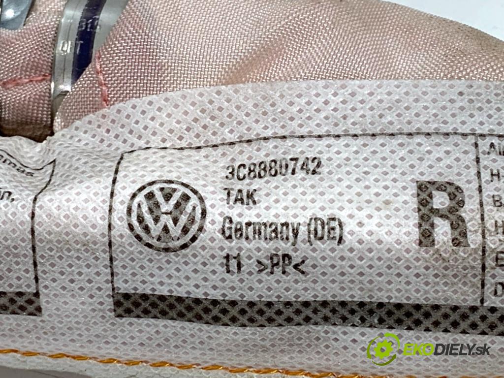 VW CC B7 coupe 2013 147 kW 2.0 TFSI 1984 stropní pravý 3C8880742C