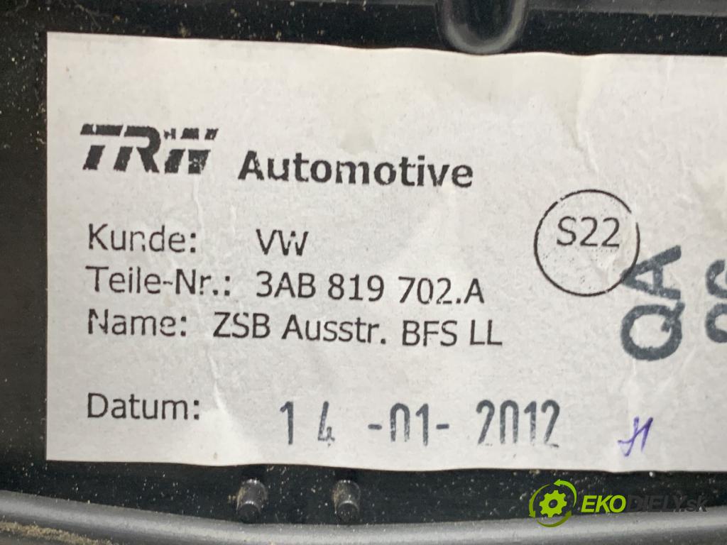 VW CC B7 coupe 2013 147 kW 2.0 TFSI 1984 mří topení pravý přední část 3AB819702A