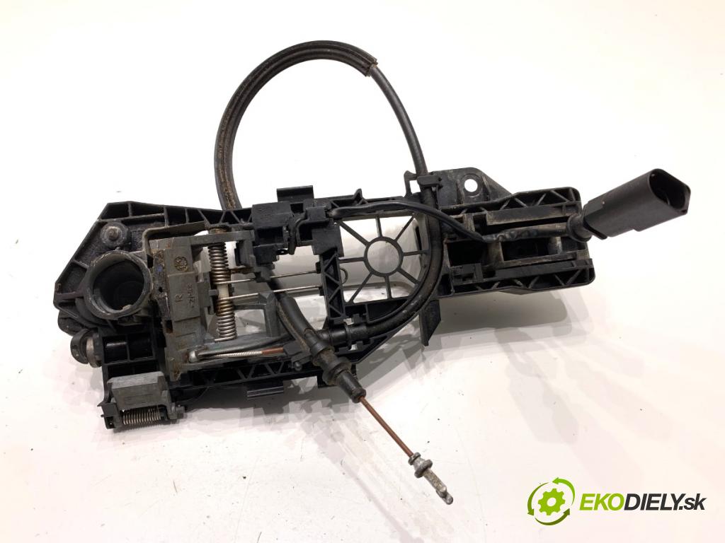 VW CC B7 coupe 2013 147 kW 2.0 TFSI 1984 klika vnejší pravý zadní část