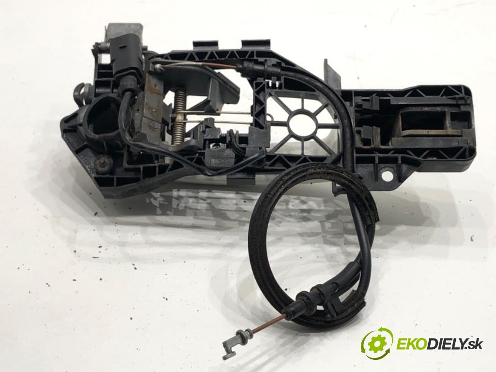 VW CC B7 coupe 2013 147 kW 2.0 TFSI 1984 klika vnejší levý zadní část 3C8839885