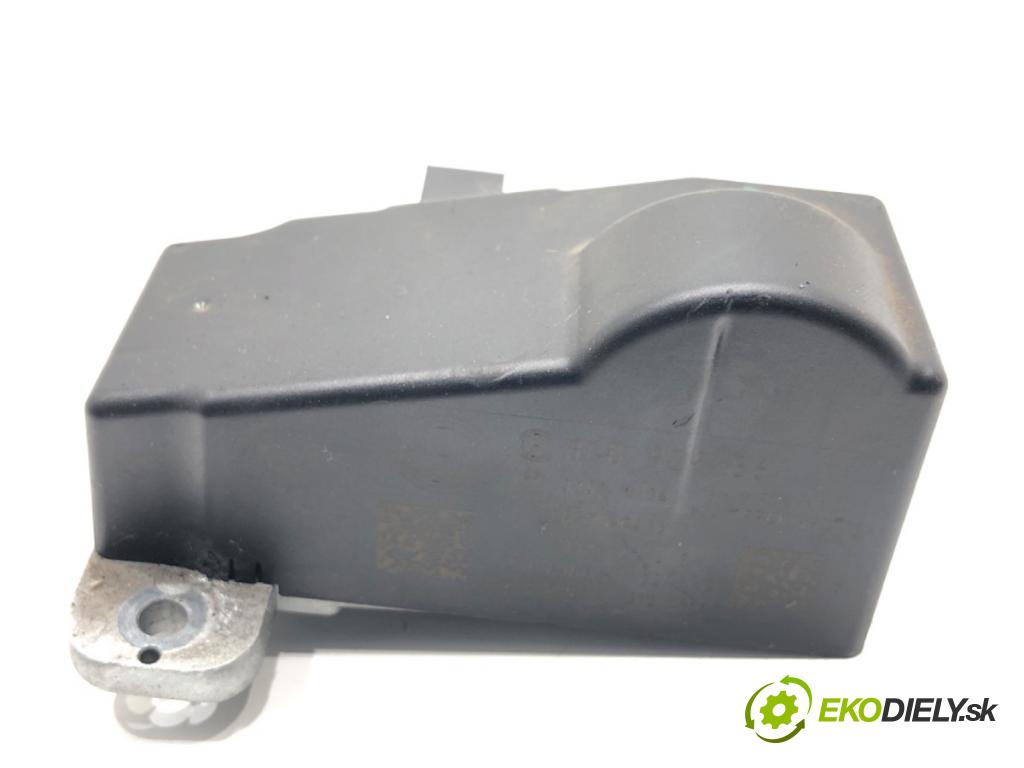 VW CC B7 coupe 2013 147 kW 2.0 TFSI 1984 blokáda volantu 3C0905861J (Riadenie ostatné)