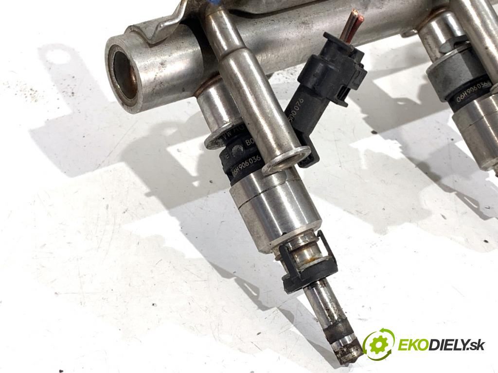 VW CC B7 coupe 2013 147 kW 2.0 TFSI 1984 Lišta vstrekovacia 06J133317M (Vstrekovacia lišta)