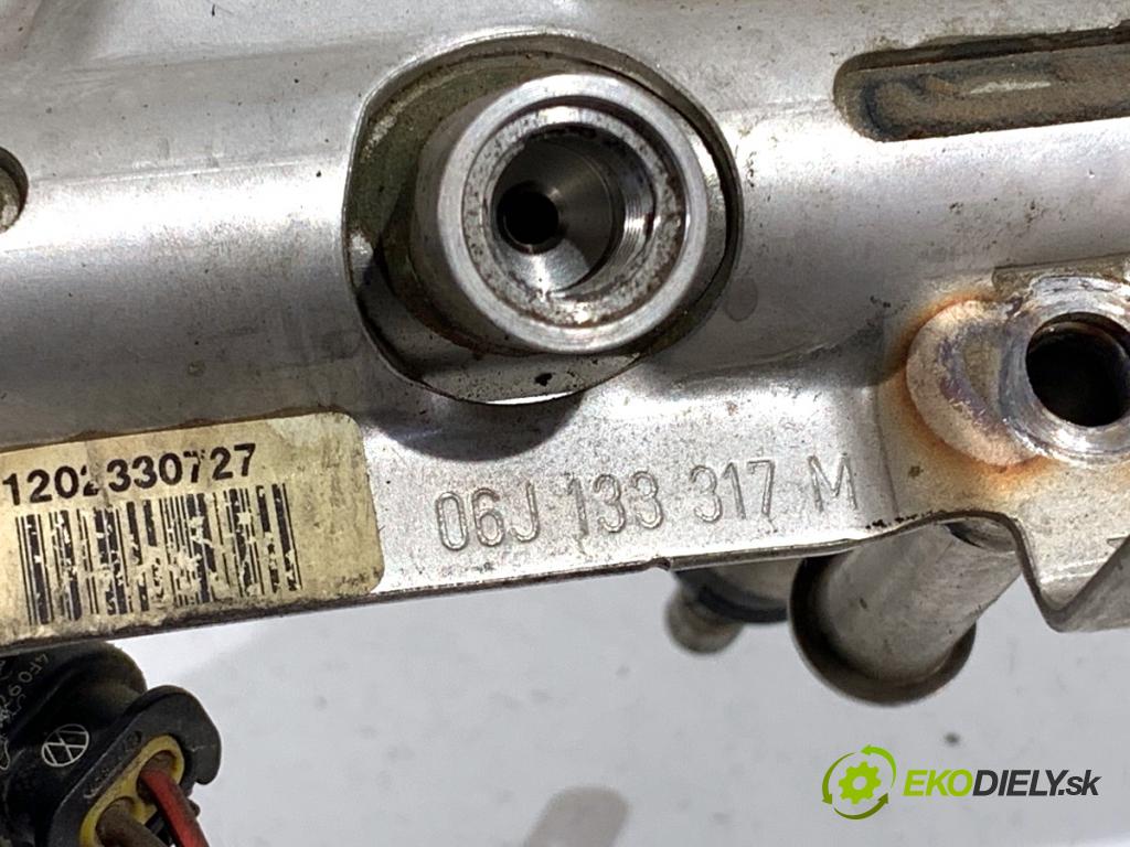 VW CC B7 coupe 2013 147 kW 2.0 TFSI 1984 Lišta vstrekovacia 06J133317M (Vstrekovacia lišta)