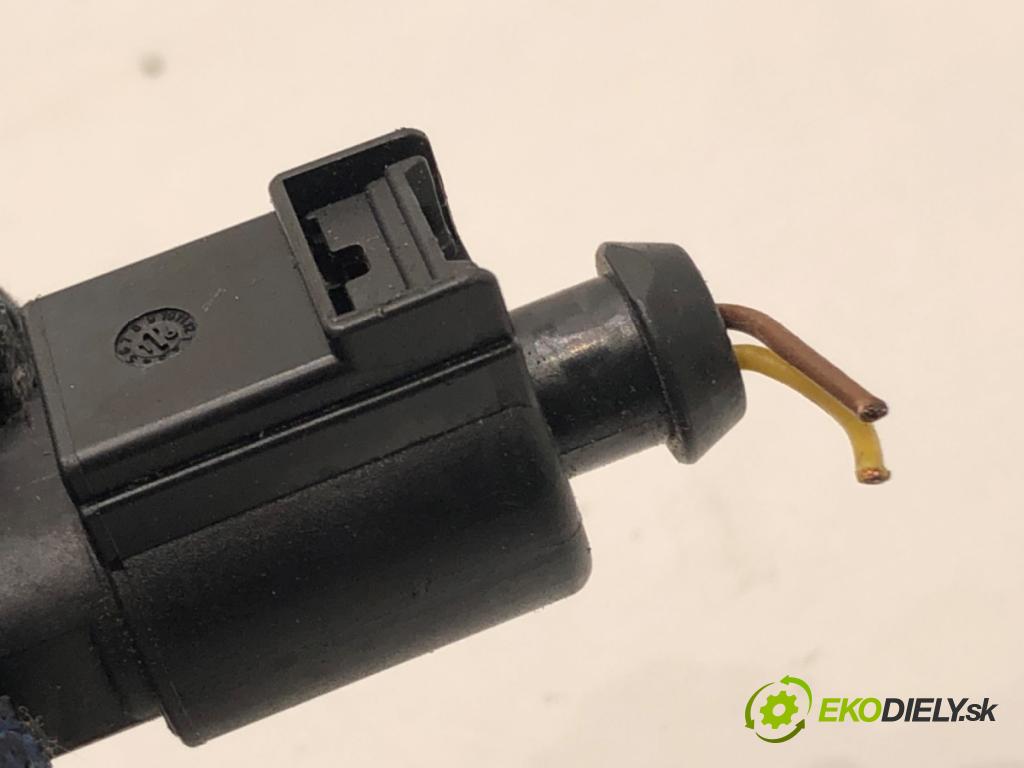 VW GOLF VII liftback 2016 81 kW 1.6 TDI 1598 Snímač teploty spalín 04L906088BD (Snímač)