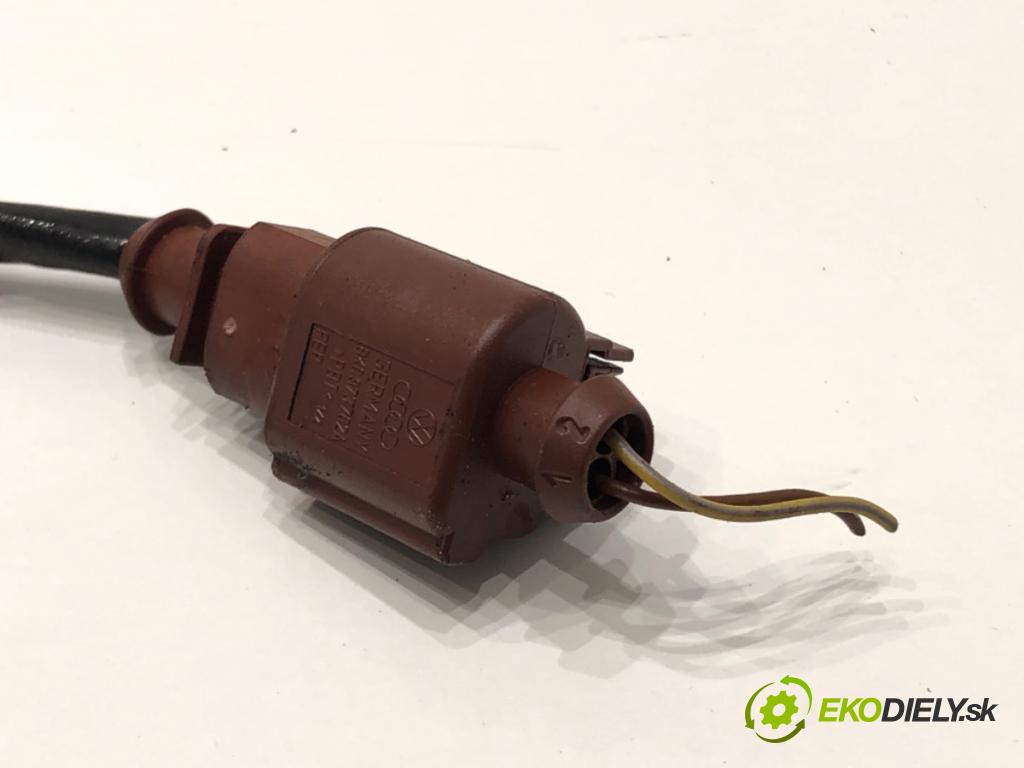 VW GOLF VII liftback 2016 81 kW 1.6 TDI 1598 Snímač teploty spalín 04L906088DA (Snímač)