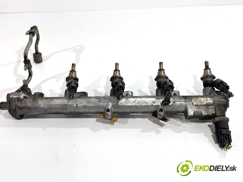 MAZDA CX-7 SUV 2007 191 kW 2.3 MZR DISI Turbo AWD (ER3P) 2261 Lišta vstrekovacia  (Vstrekovacia lišta)