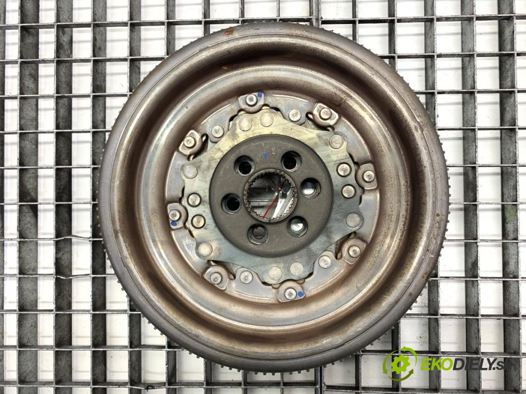 VW GOLF VII liftback 2014 135 kW 2.0 GTD 1968 koleso dvojhmota 03L105266DF