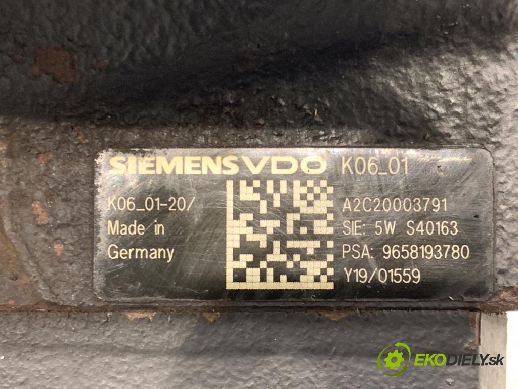 VOLVO V50 Kombi 2005 100 kW 2.0 D 1998 Pumpa paliva 9658193780