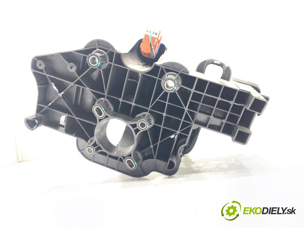 FIAT DOBLO II Nadwozie pełne/minivan 2016 66 kW 1.3 D Multijet 1248 PEDÁL: manuálne  (Potenciometer plynového pedálu)