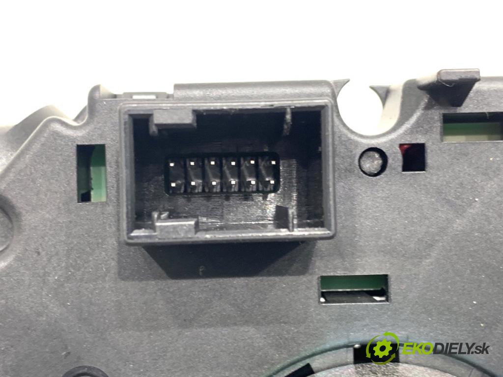 FIAT DOBLO II Nadwozie pełne/minivan 2016 66 kW 1.3 D Multijet 1248 Prepínač kombinovaný 07356149430 (Prepínacie páčky pod volantom)