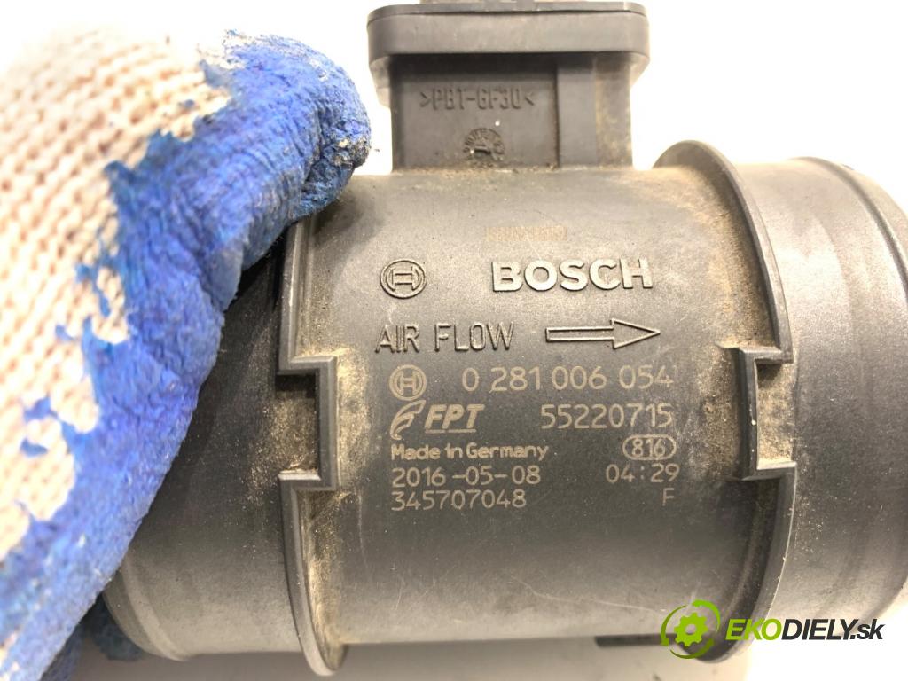 FIAT DOBLO II Nadwozie pełne/minivan 2016 66 kW 1.3 D Multijet 1248 Váha vzduchu 55220715 (Váha vzduchu)