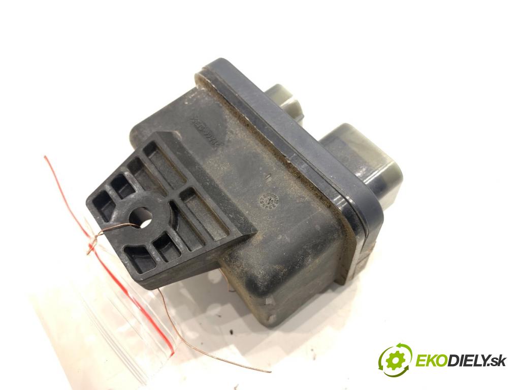 FIAT DOBLO II Nadwozie pełne/minivan 2016 66 kW 1.3 D Multijet 1248 relé sviečok žhavenia 55229840 (Relé)