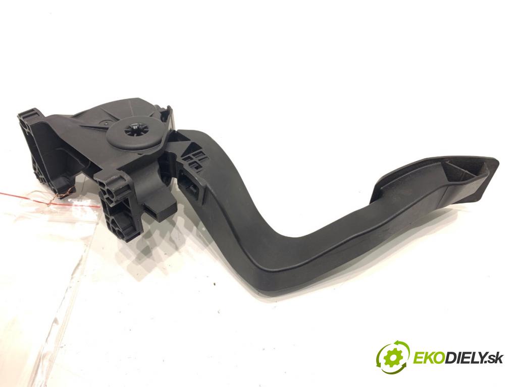 FIAT DOBLO II Nadwozie pełne/minivan 2016 66 kW 1.3 D Multijet 1248 Potenciometer plynu 52013951 (Potenciometer plynového pedálu)