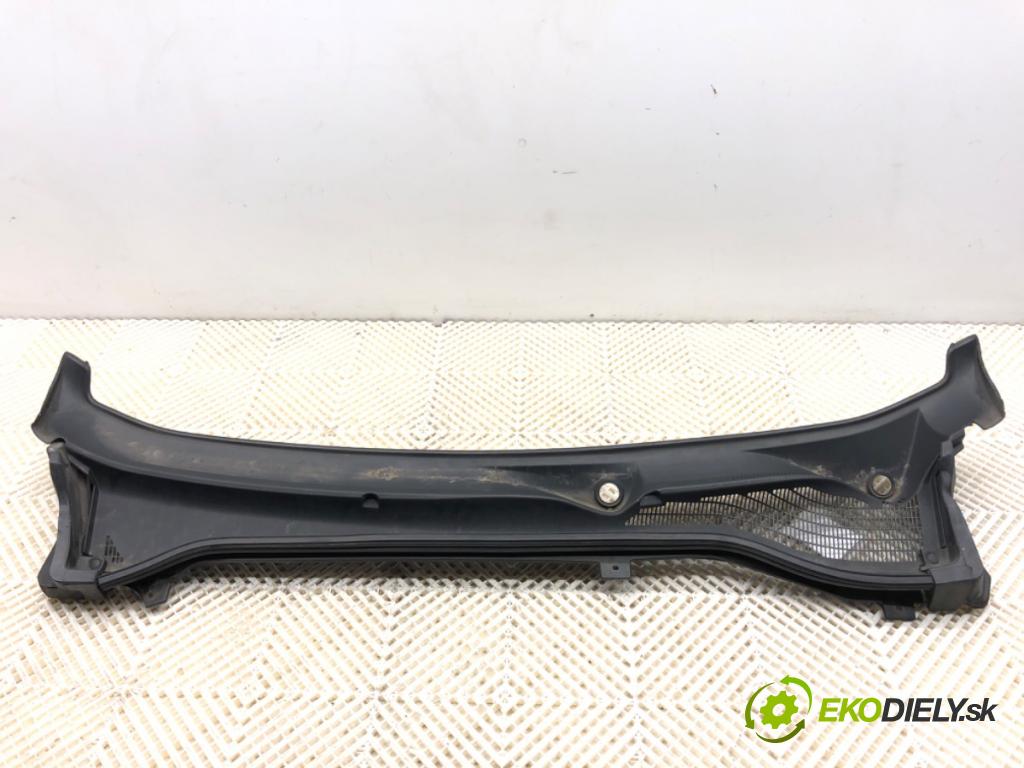 FIAT DOBLO II Nadwozie pełne/minivan 2016 66 kW 1.3 D Multijet 1248 Torpédo, plast pod čelné okno 735600340 (Torpédo (plast pod čelným sklom))