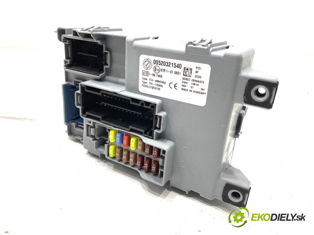 FIAT DOBLO II Nadwozie pełne/minivan 2016 66 kW 1.3 D Multijet 1248 modul BSI 00520321540 (Pojistková skříňka)
