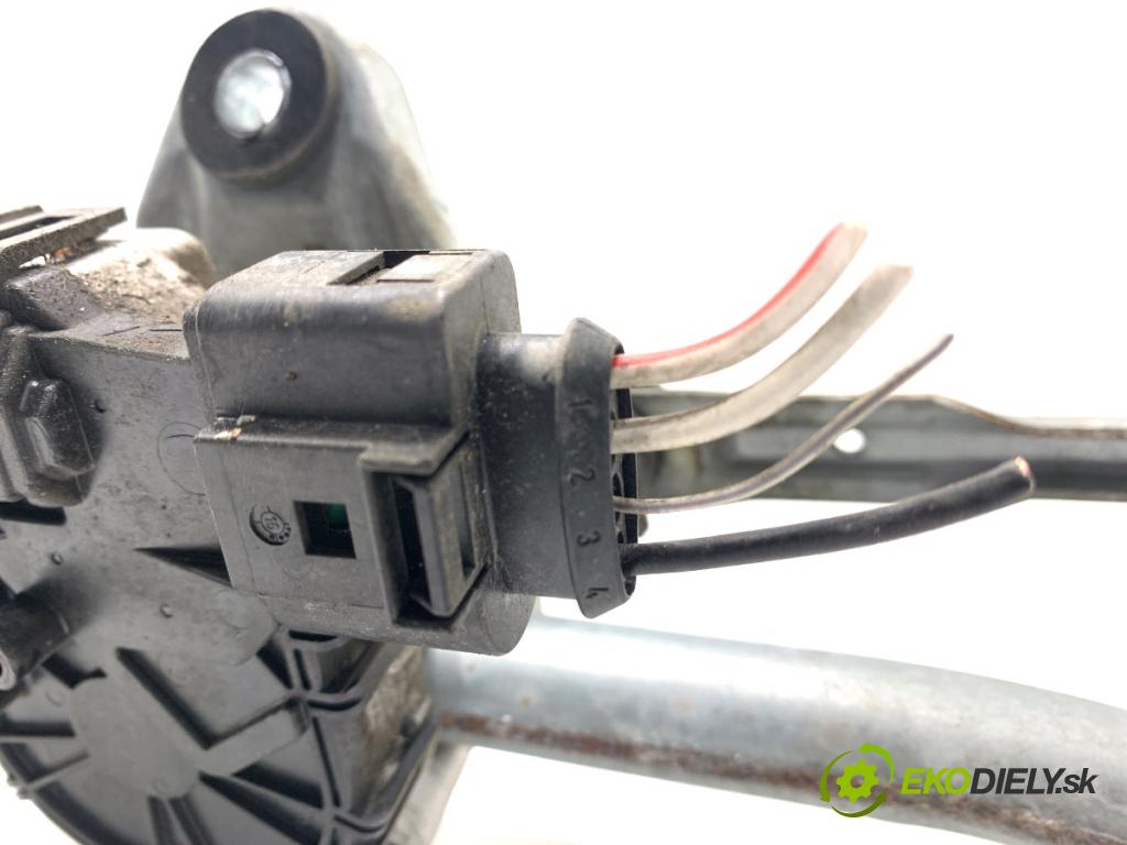 FIAT DOBLO II Nadwozie pełne/minivan 2016 66 kW 1.3 D Multijet 1248 Mechanizmus stieračov predný 51810592 (Motorček stieračov predný)