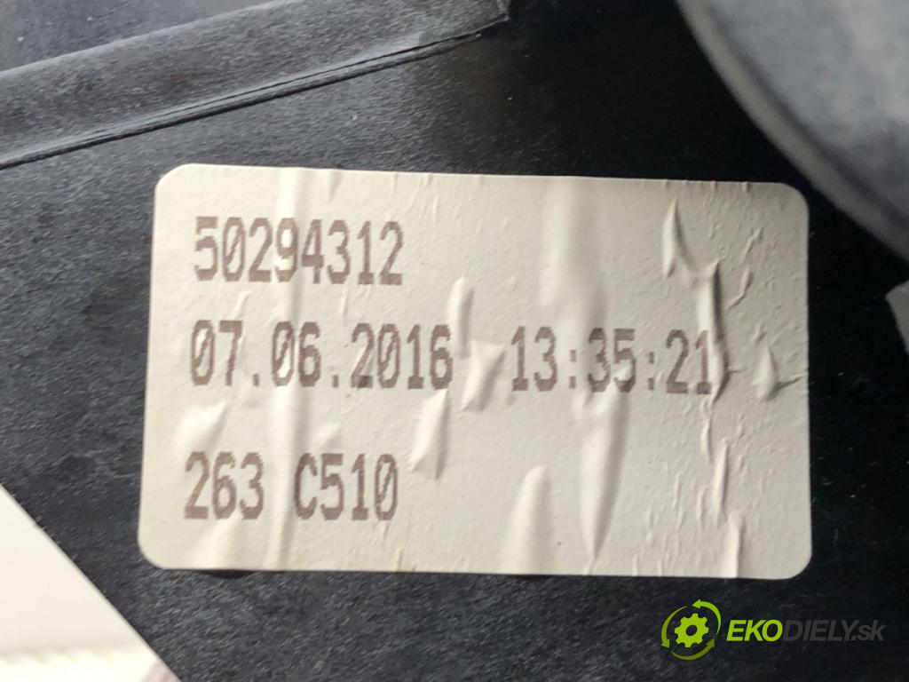 FIAT DOBLO II Nadwozie pełne/minivan 2016 66 kW 1.3 D Multijet 1248 kulisa 50294312 (Řadicí páka (kulisa) )